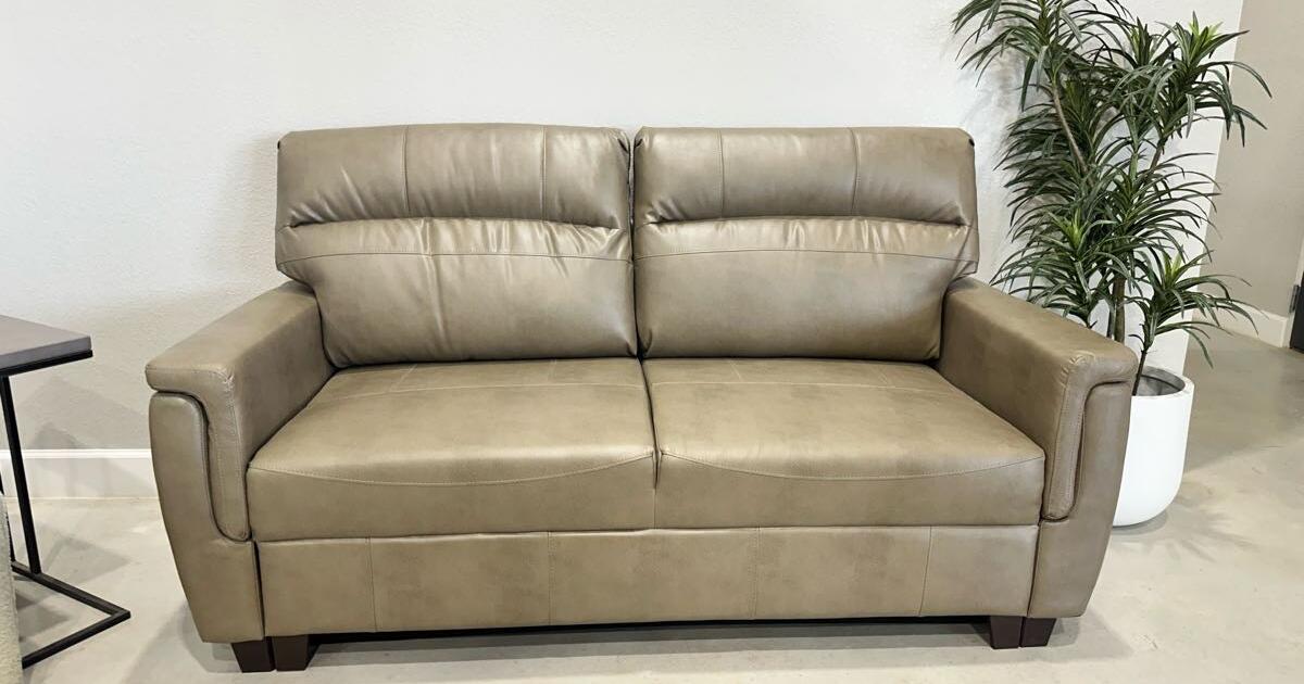 Convertible futon Sofa Couch pick up Seguin for 1500 in Seguin, TX