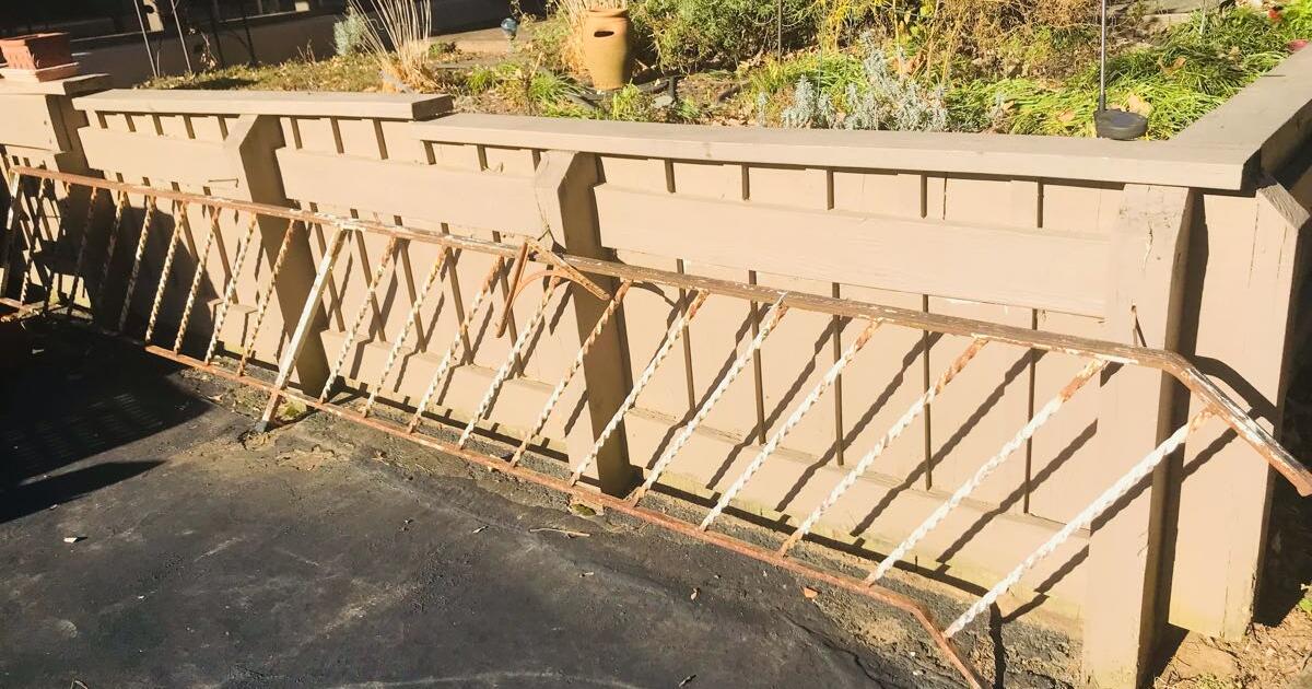 Wrought iron railing for Free in Lexington, KY Finds — Nextdoor