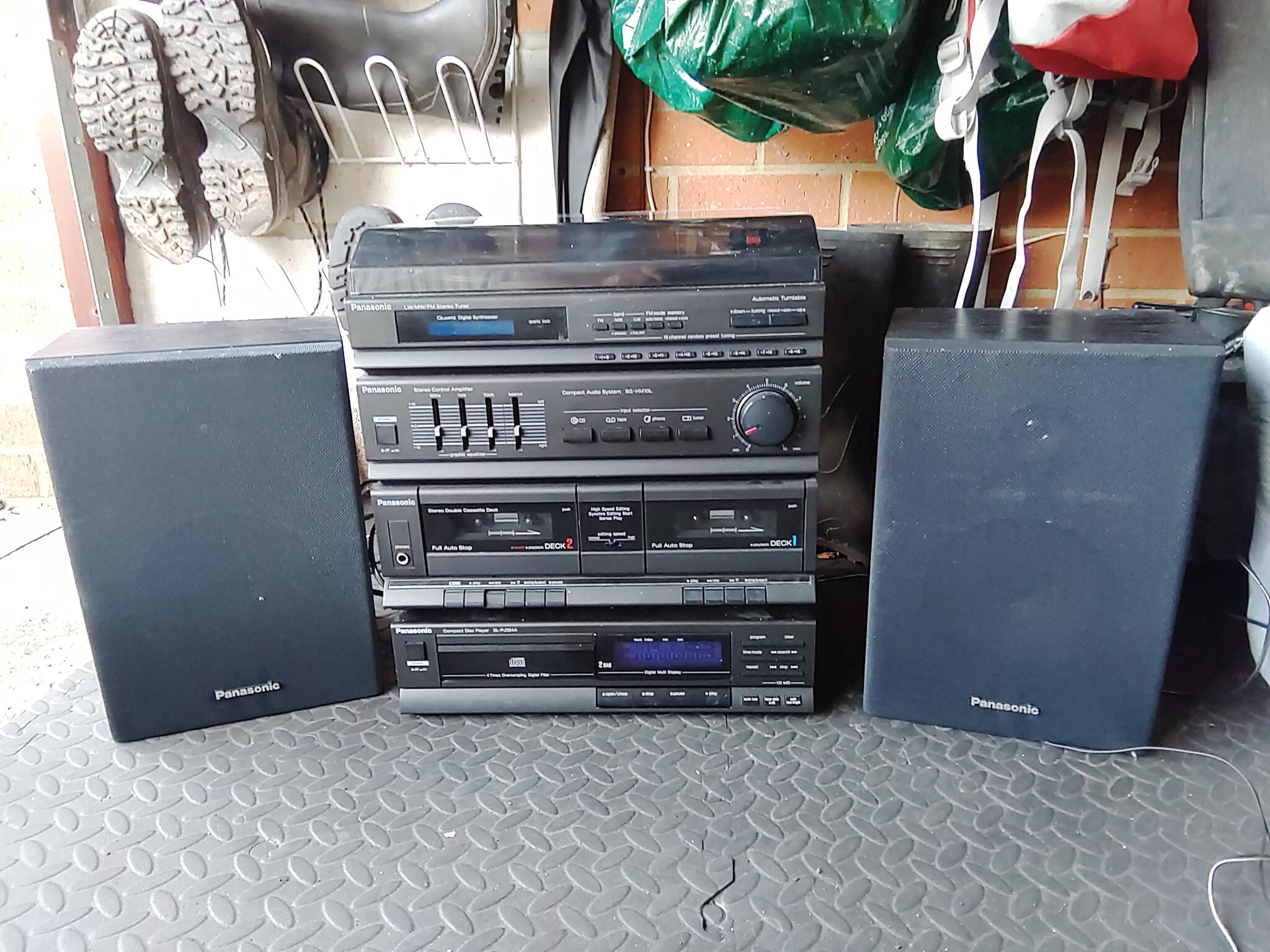 R8 Aluminium 4 Wheel Rollator/Walker With Underseat Bag