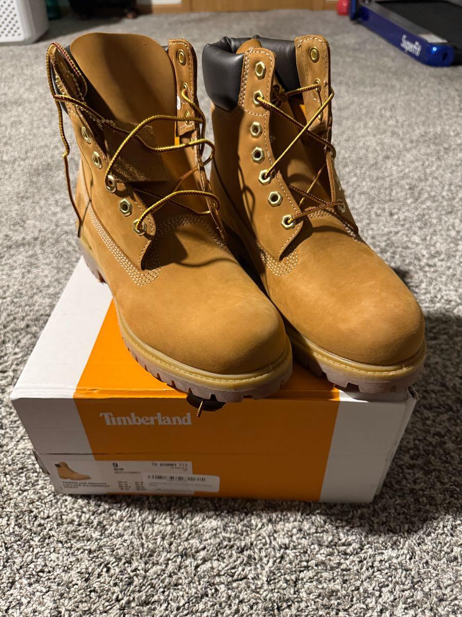 Hotel Kalinga Timberland Recycled Shoes Hotel Kalinga Timberland