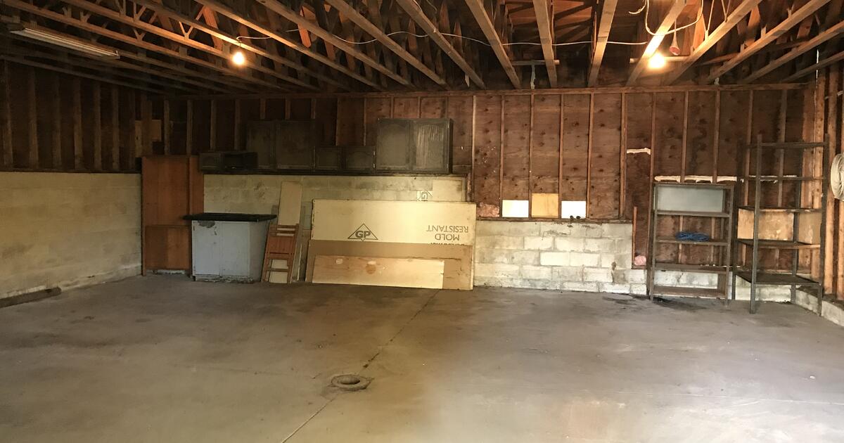 Garage for Rent, Lake Carmel Area for 245 in Irvington, NY For Sale