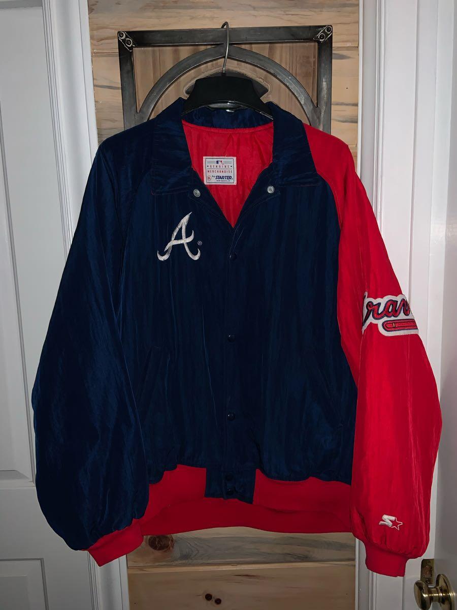 VINTAGE BRAVES BOMBER JACKET for Sale in Costa Mesa, CA