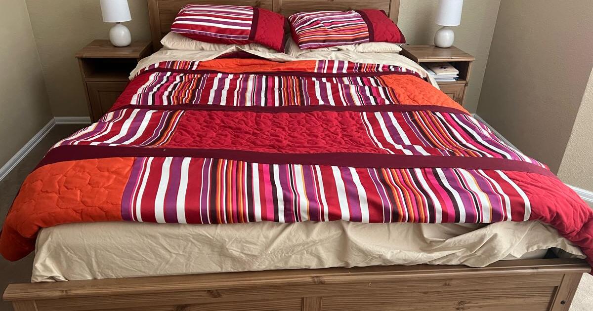 Free Queen Bed Set W spring Mattress excellent Condition For Free free-queen-bed-set-w-spring-mattress-excellent-condition-for-free