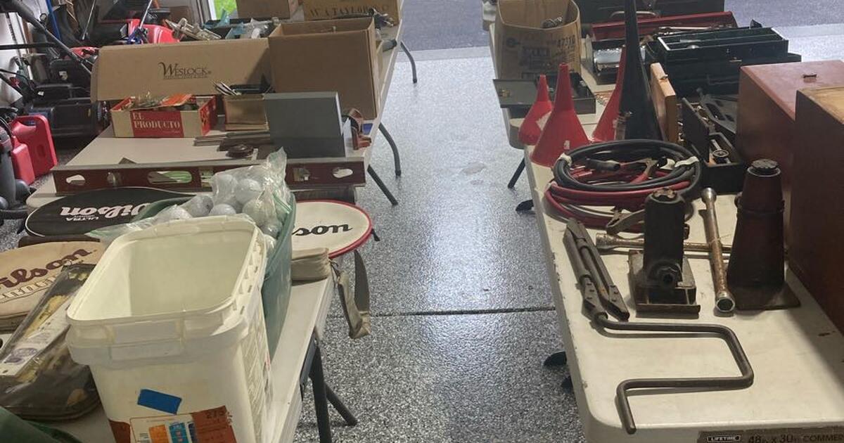Garage Sale for Free in Northbrook, IL For Sale & Free — Nextdoor