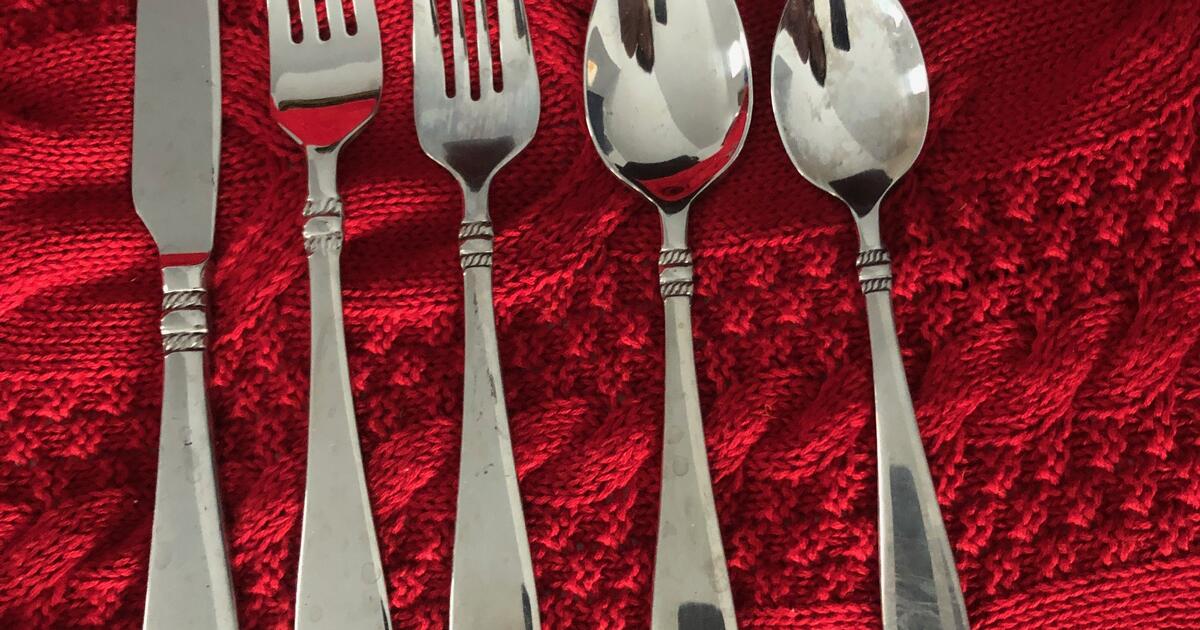 Oneida 18/10 Stainless Flatware! 6 "Easton" pattern for 6 in