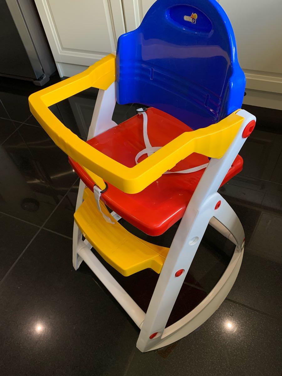 plastic eiffel chairs