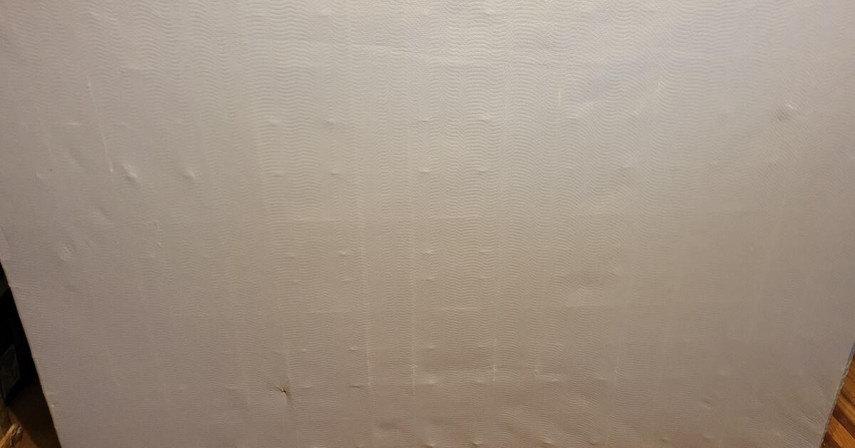 Free Full Size Box Spring Porch Pickup For Free In Acworth GA For Free full size box spring porch pickup for free in acworth ga for