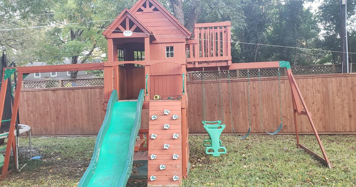 Kid's Skyfort II Swingset/playset for 650 in Dallas, TX Finds — Nextdoor