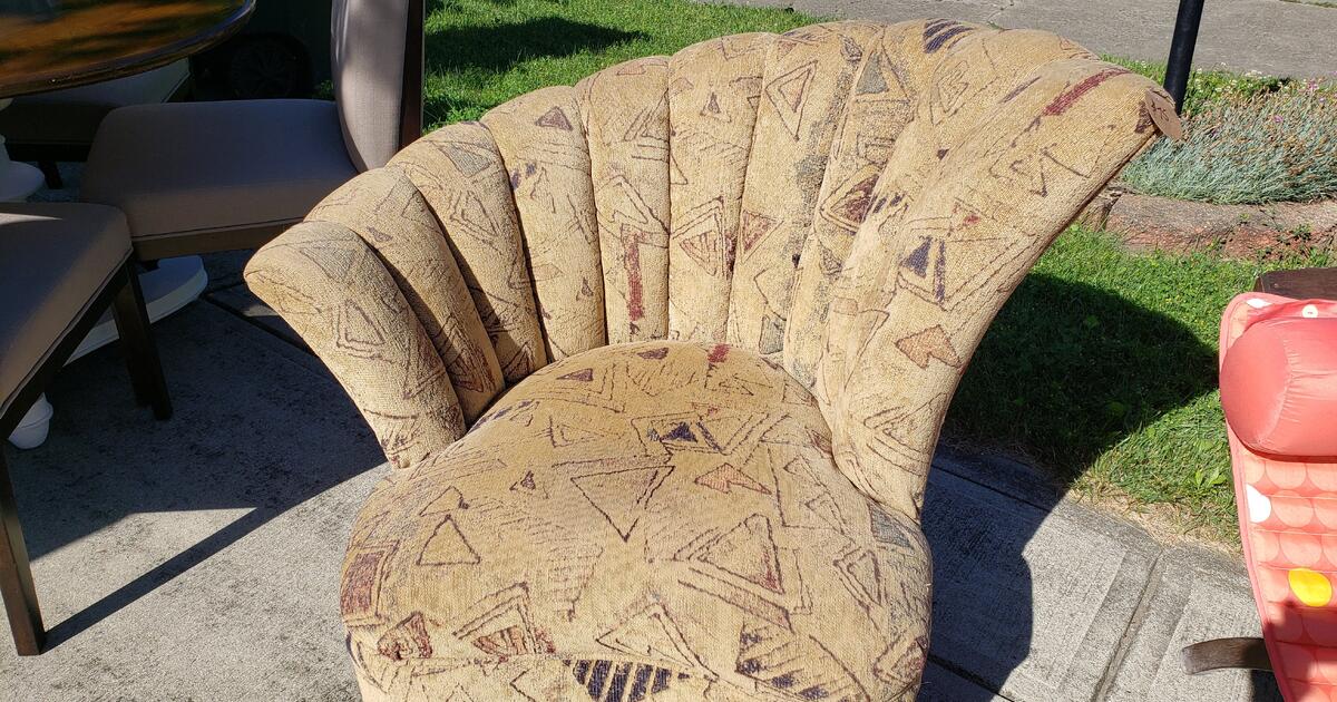 Garage Sale 749 Gettysburg Ct (Meridian Woods Park) for 1234 in