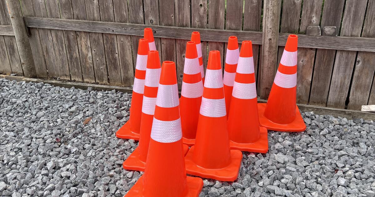 Brand New 28" Traffic/Safety Cones 10 Pack, for 75 in Penngrove, CA For Sale & Free — Nextdoor