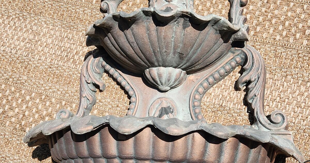 Outdoor Fountain for 70 in Omaha, NE For Sale & Free — Nextdoor