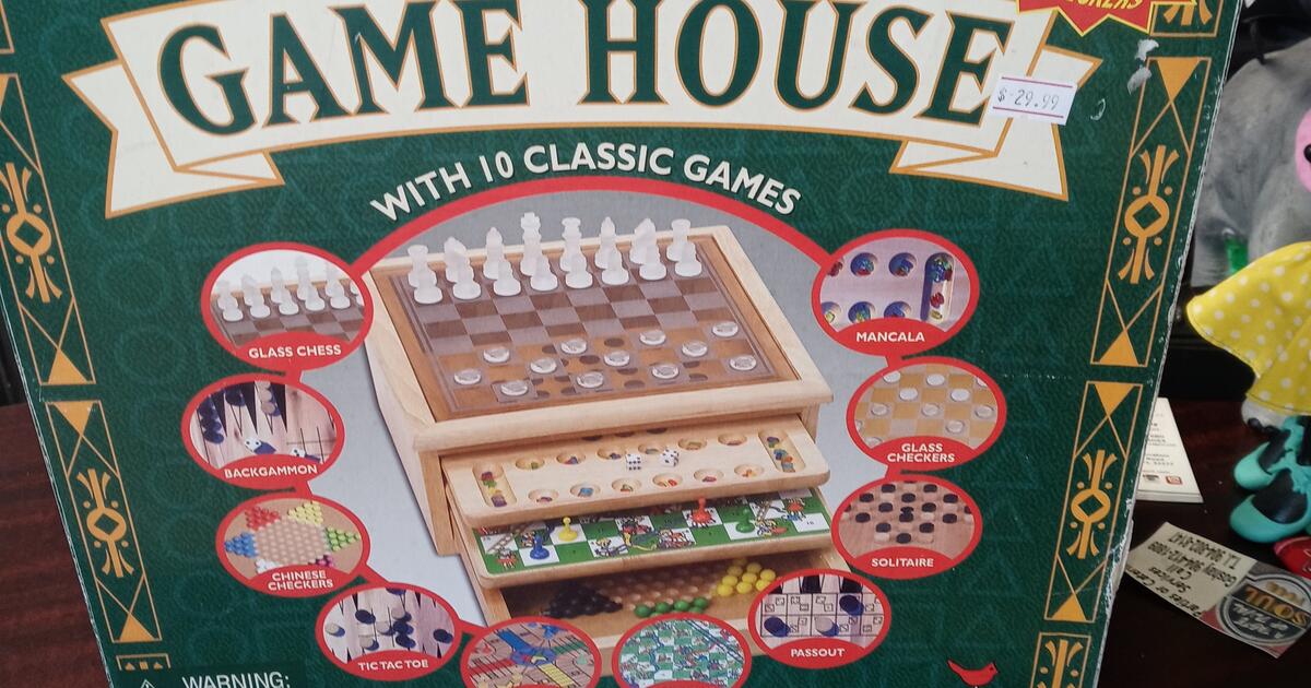CardinalSolid Wood Game House10 Games in 1 Case for 30 in Jacksonville, FL Finds — Nextdoor