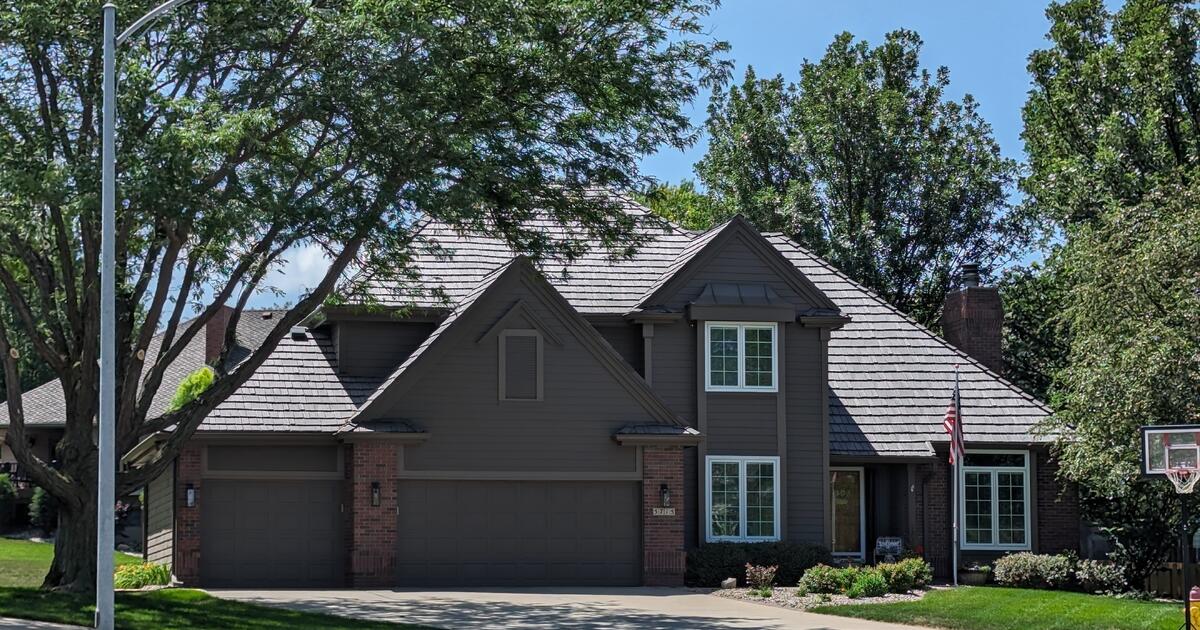 New Listing! HOME For SALE Mission Hills/Q & 168th for 464602 in