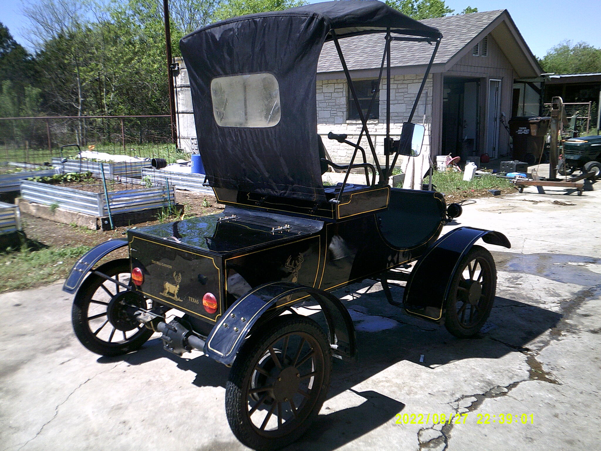 Classic 1800 vintage horseless carriage for 4000 in Boerne, TX For