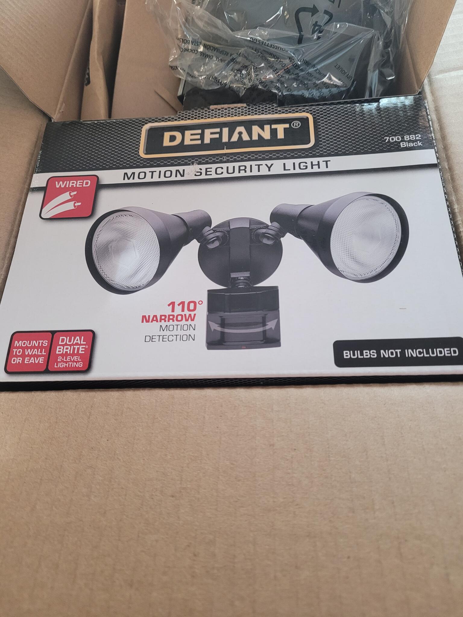 defiant motion security light 700 882