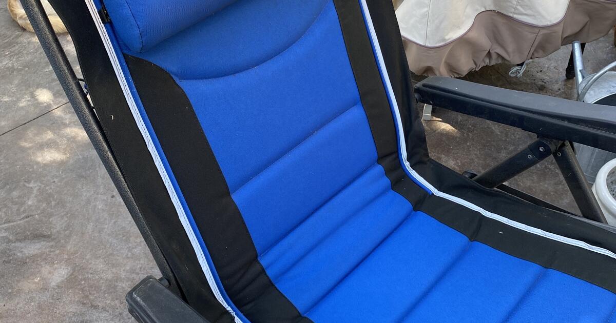 Timber Ridge outdoor recliner for 40 in Windsor, CA For Sale & Free