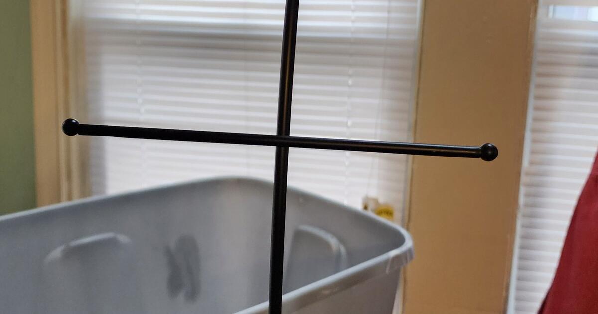 Tabletop Wrought Iron Display Rack for 3 in West York, PA For Sale