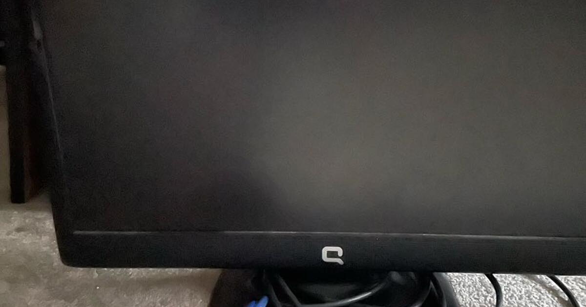 Lg Picture, Mirror, Cork board, Computer Screen for Free in Virginia