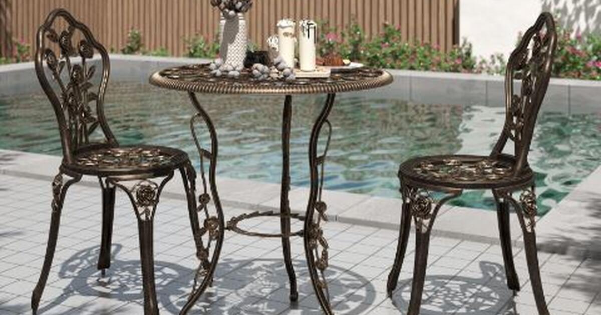 ISO small outdoor bistro table + 2 chairs for small patio for Free in