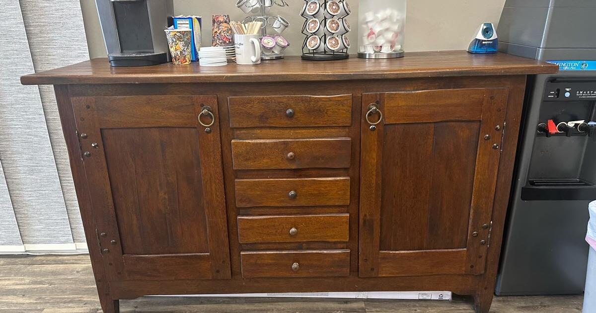 Buffet Sideboard For 250 In Indian Wells CA For Sale Free Nextdoor Buffet Sideboard For 250 In Indian Wells CA For Sale Free Nextdoor