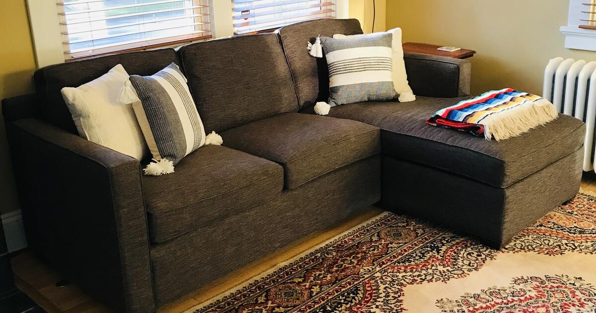 Crate and Barrel Sectional Style Sofa Couch with Storage Ottoman for