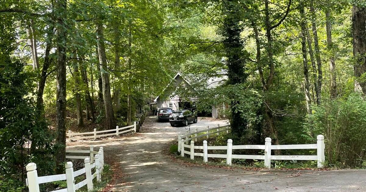 Garage Sale Saturday/Sunday 305 Ashland Trail Tyrone GA 30290 for Free