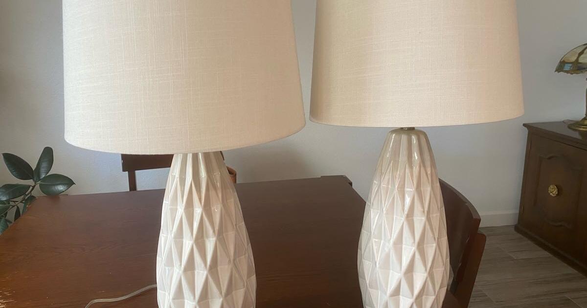 Lamps with Shades for 40 in Scottsdale, AZ Finds — Nextdoor