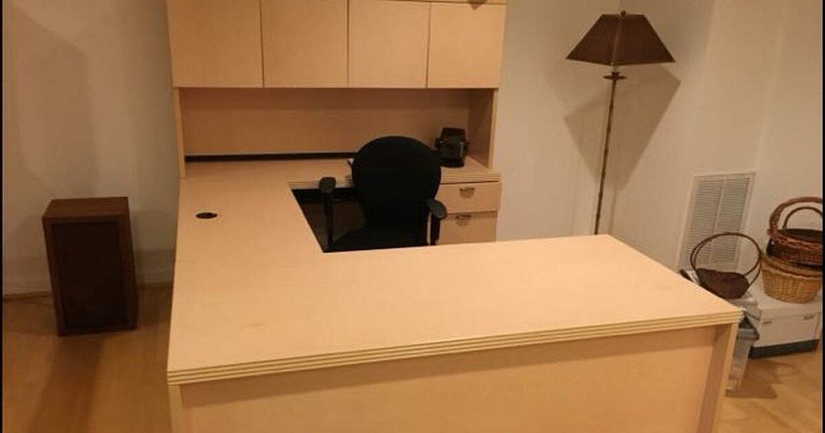 Free Desks. 2 Executive Style Desks for Free in Richmond, VA For Sale