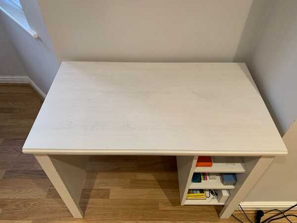 Brusali outlet white desk