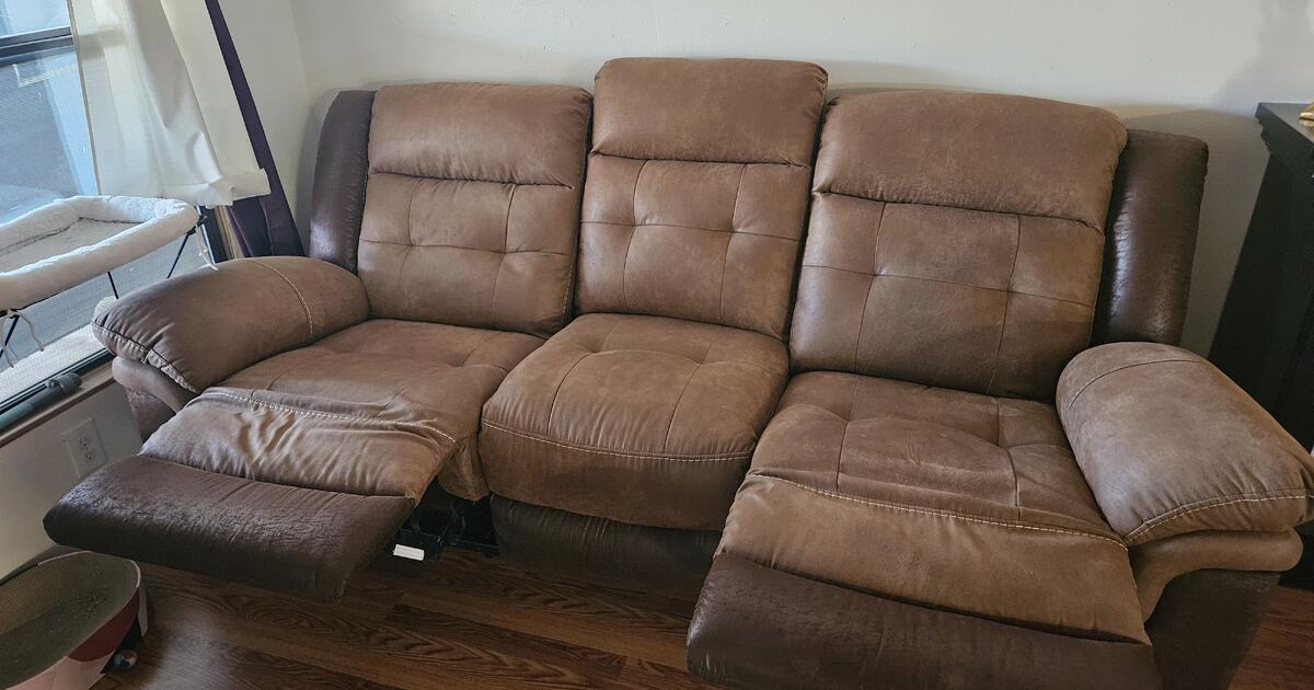 Reclining Sofa for 350 in Yuma, AZ For Sale & Free — Nextdoor