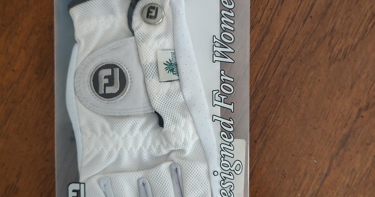 NEW FOOTJOY STACOOLER WOMENS GOLF GLOVE LEATHER PALM MESH BACK SIZE