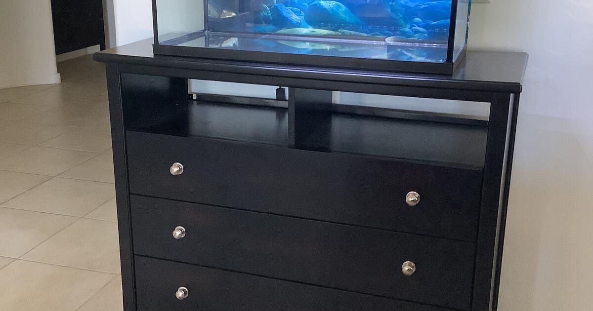 Beautiful complete 29 gallon Aquarium and stand for 140 in Tucson, AZ