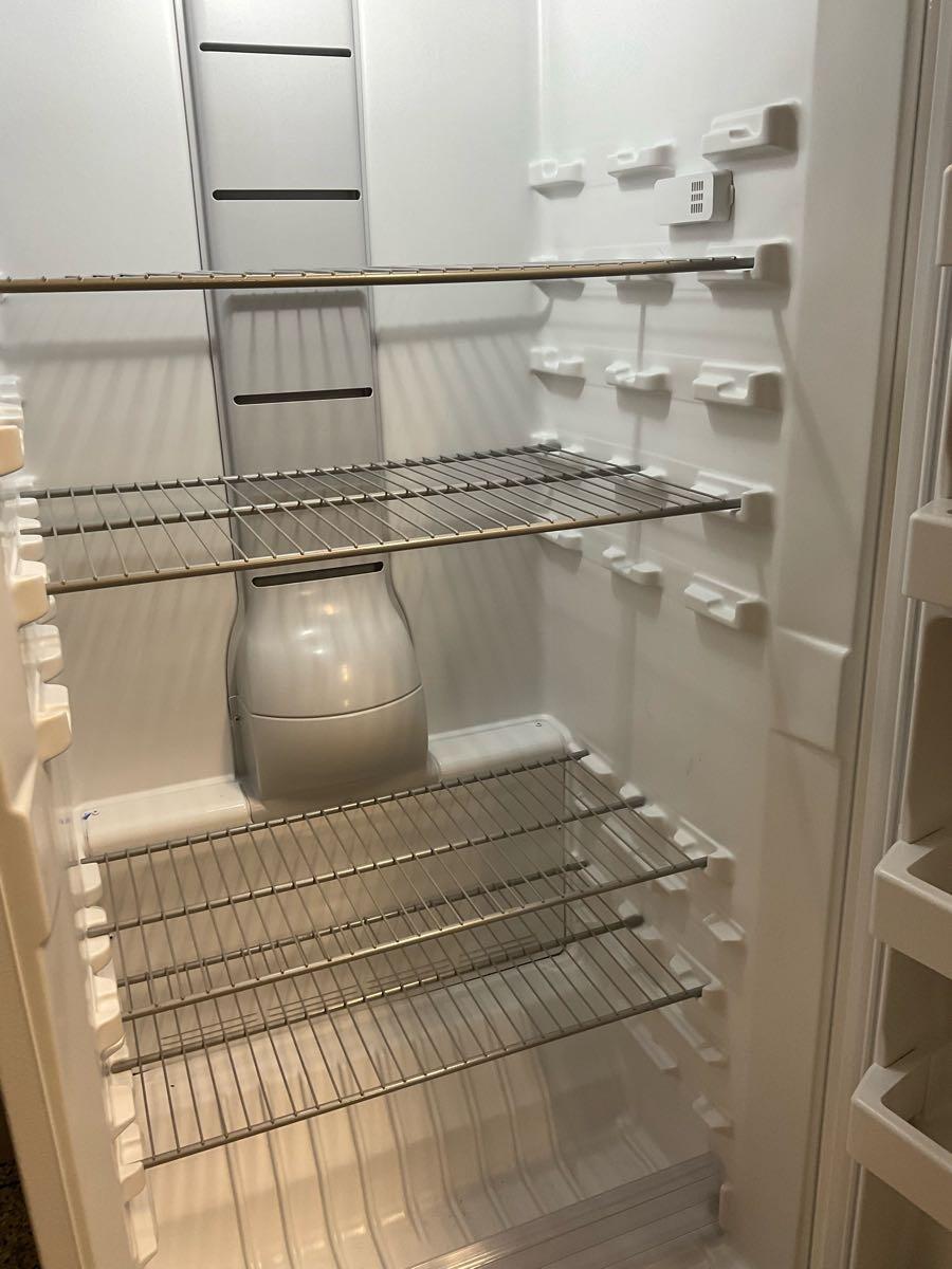 Whirlpool Upright Freezer 18 cu.ft. for 350 in Dunedin, FL For Sale