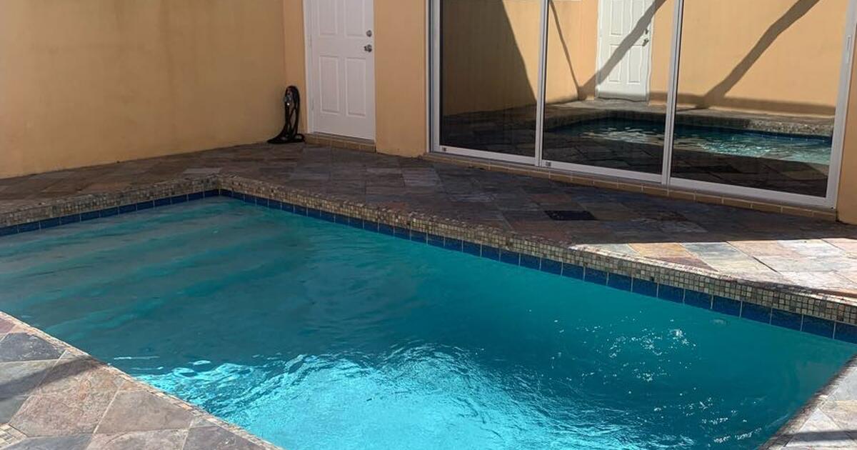 Beautiful Townhome for Rent for Free in Bonita Springs, FL For Sale