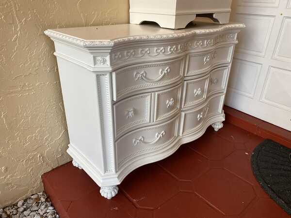 Disney Princess Fairytale White 6 Drawer Dresser Slightly Used For $120 In Miami, FL | For Sale & Free Nextdoor Disney Princess Fairytale White 6 Drawer Dresser Slightly Used For $120 In Miami, FL | For Sale & Free Nextdoor