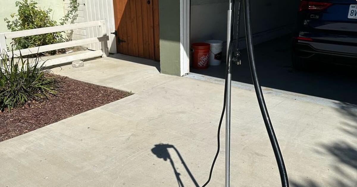 Jiffy Garment Steamer J2000 for 75 in Los Angeles, CA Finds — Nextdoor