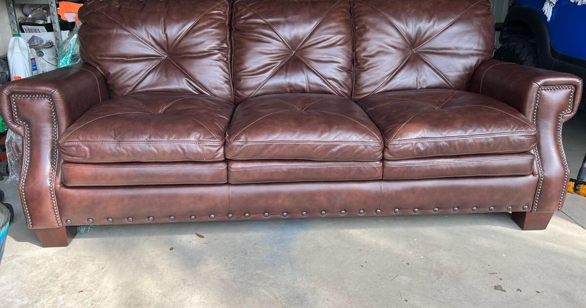 Brown leather couch for 220 in Bradenton, FL For Sale & Free — Nextdoor