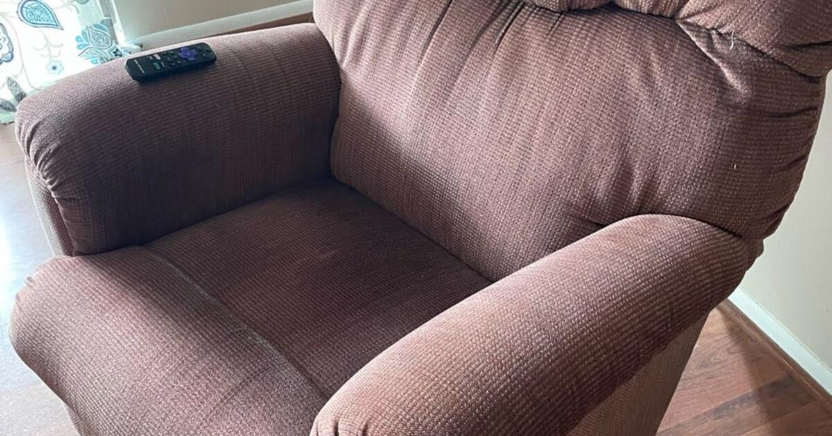 Red Lazyboy Recliner for Free in Catonsville, MD For Sale & Free — Nextdoor