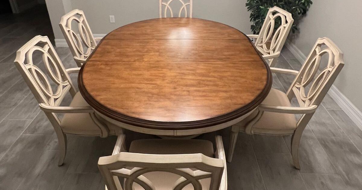 Rarely used Solid wood Dining Room set for 1100 in Bradenton, FL For Sale & Free — Nextdoor
