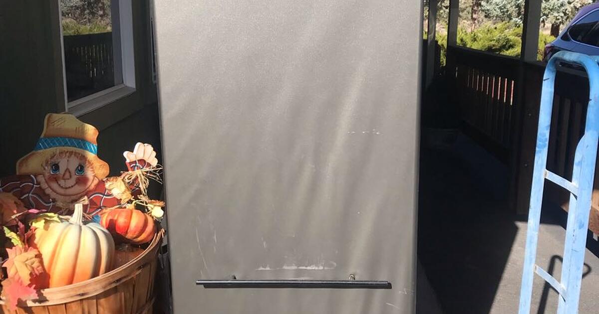 Free Used Garage Storage for Free in Terrebonne, OR For Sale