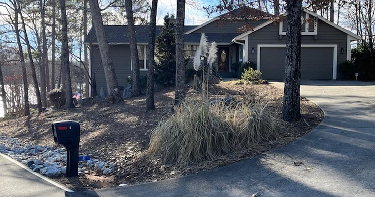 725k FSBO Keowee Key Home for Sale for 725000 in Salem, SC For Sale