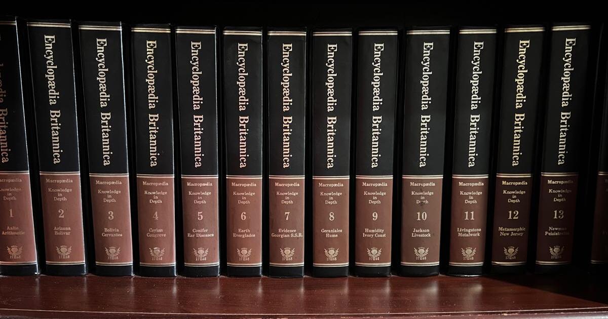 excellent-condition-30-volume-set-plus-year-books-of-15th-edition
