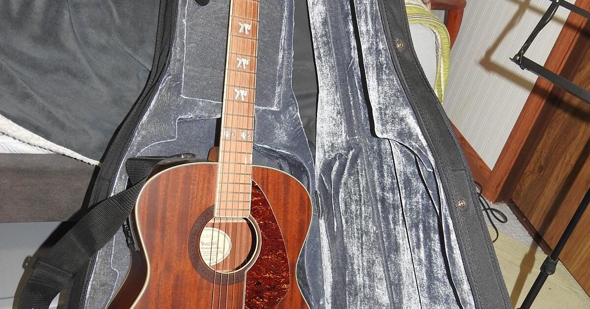 ACCOUSTIC FENDER GUITAR AND MANY ACCESSORIES for 475 in Tucson, AZ For Sale & Free — Nextdoor