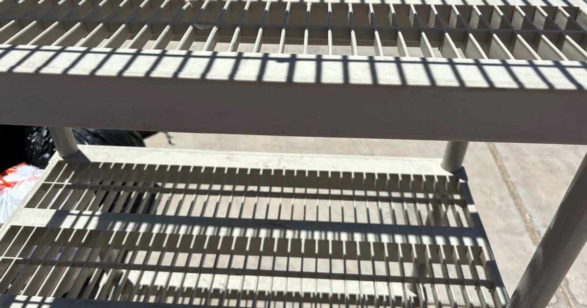 Keter 5tier plastic Shelving unit for 6 in Tucson, AZ For Sale