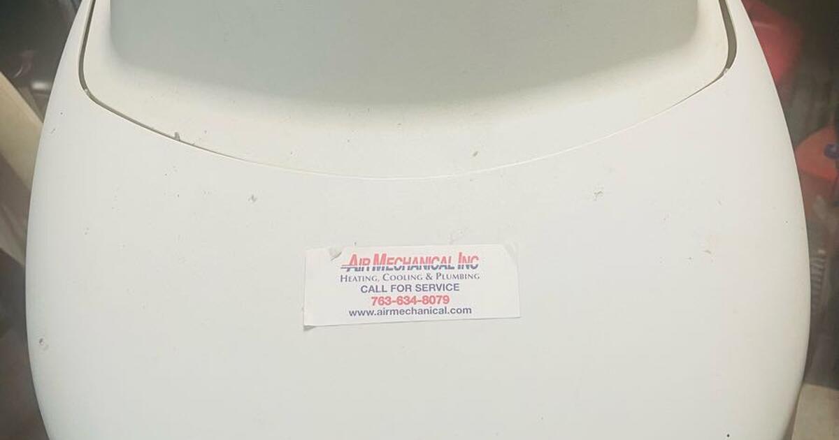 Kenmore UltraSoft 800 water softener for free for Free in Brooklyn Park