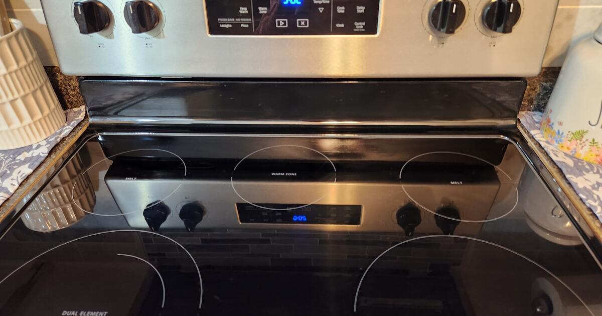 used whirlpool stove for 200 in Southport, NC Finds — Nextdoor