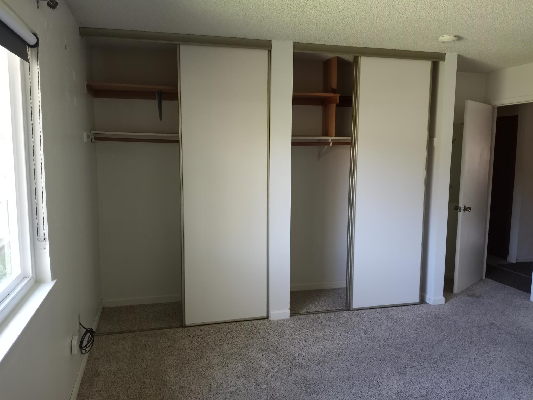 SUNNY MASTER BEDRM FOR RENT 1 mile from SSU, 1 block from SmartTrain