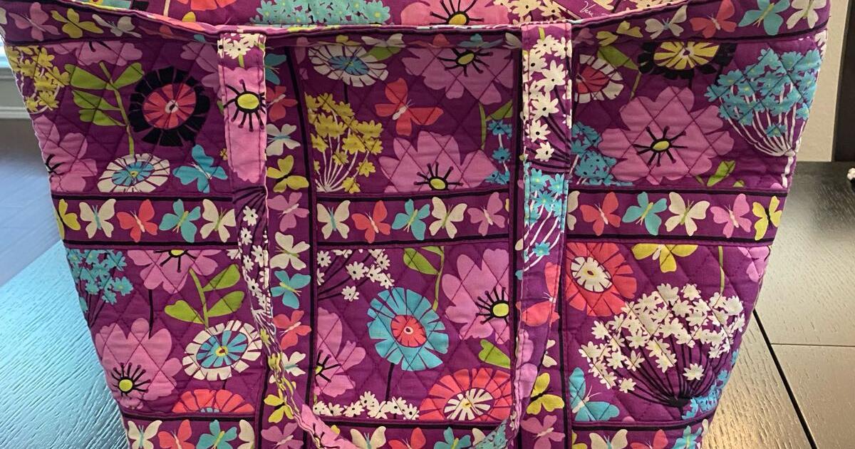 Vera Bradley Tote For sale for 15 in Fort Worth, TX Finds — Nextdoor