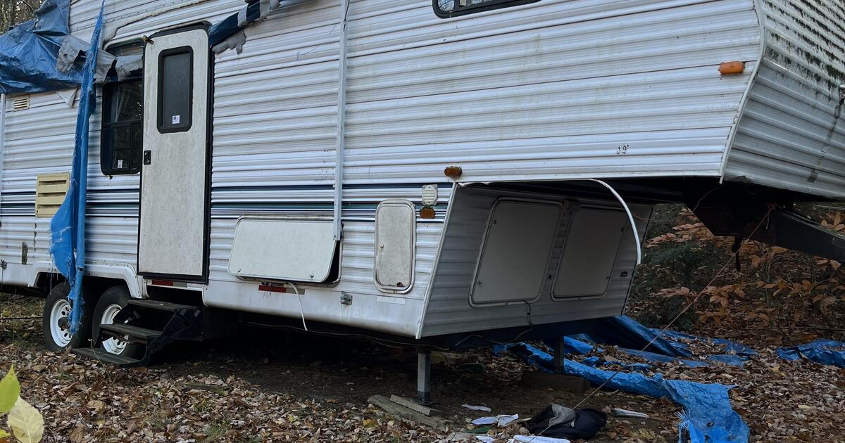 Free 5th-Wheel RV for Free in Wendell, MA | For Sale & Free — Nextdoor