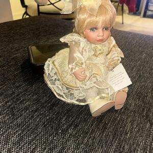 Vintage Collectible Memories BROOKE